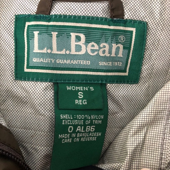L.L Bean Rain Jacket - Picture 5 of 10